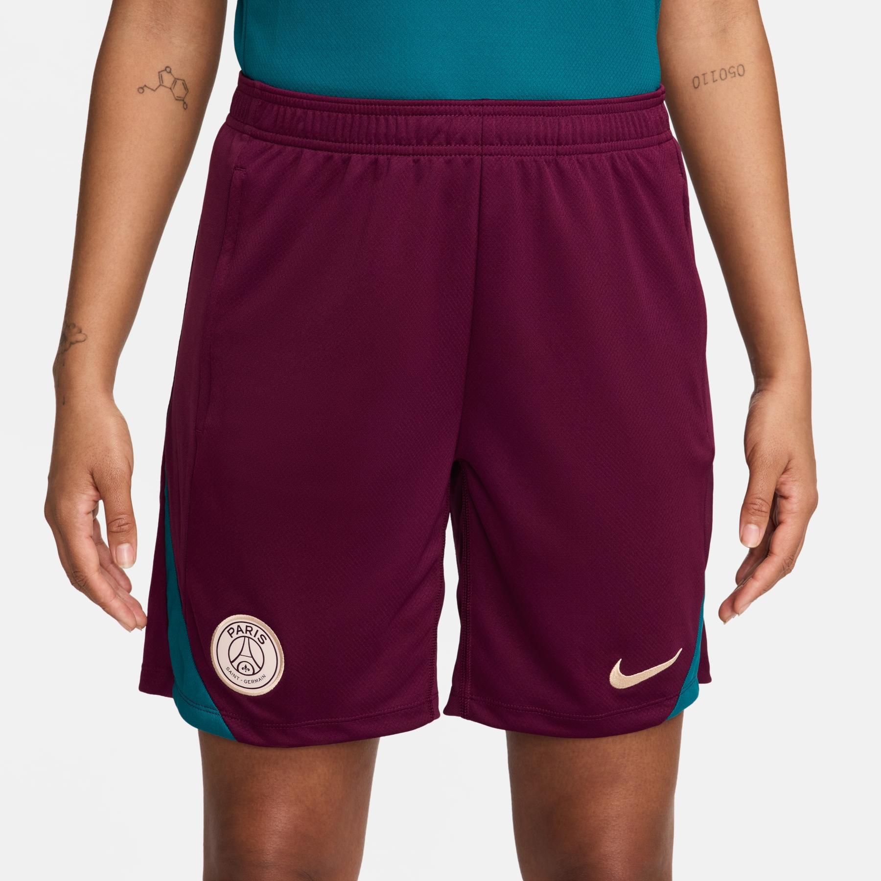 product/n/i/nike_fn9394-610-phsym001.jpg
