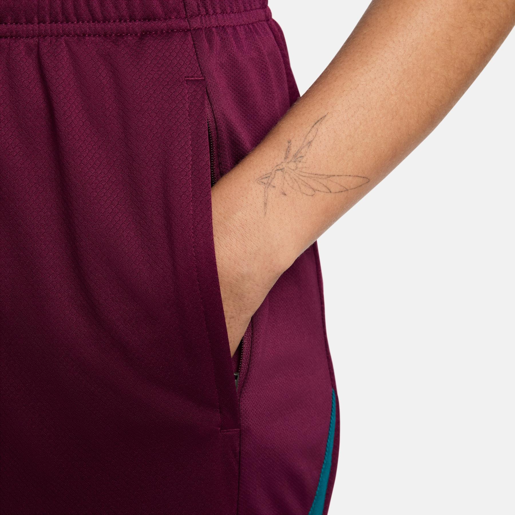 product/n/i/nike_fn9394-610-phsym005.jpg