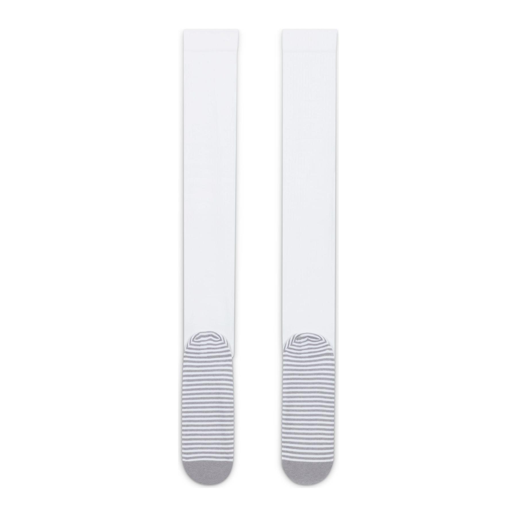 product/n/i/nike_fq8253-100-phcyd002-ss25.jpg