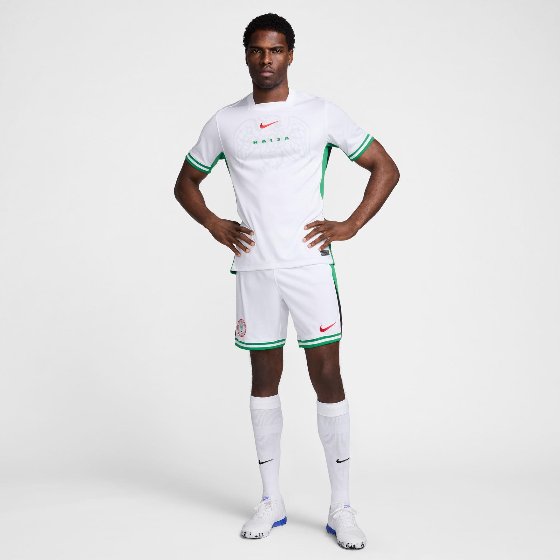 product/n/i/nike_fq8837-100-phsym005-ss25.jpg