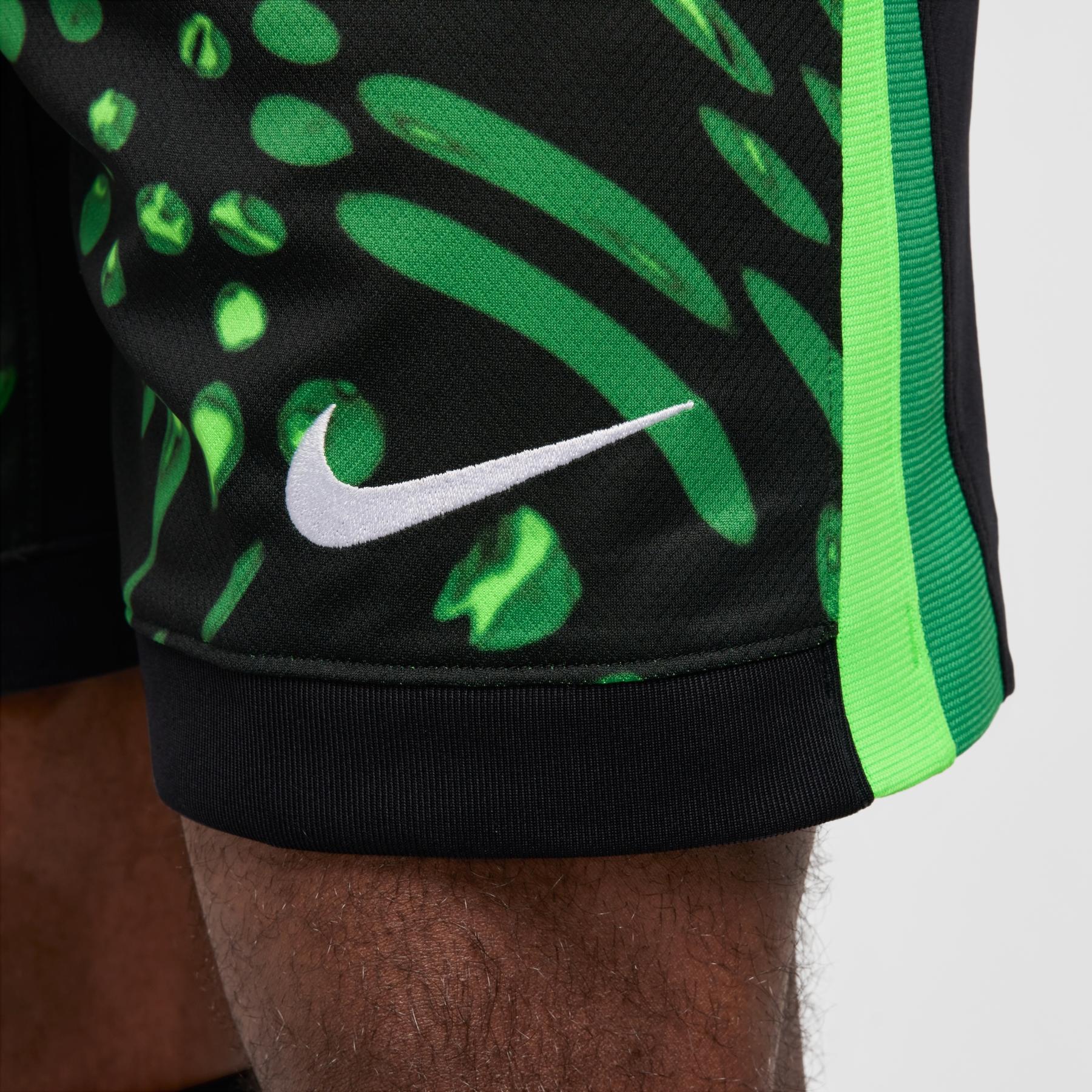 product/n/i/nike_fq8853-010-phsym004.jpg