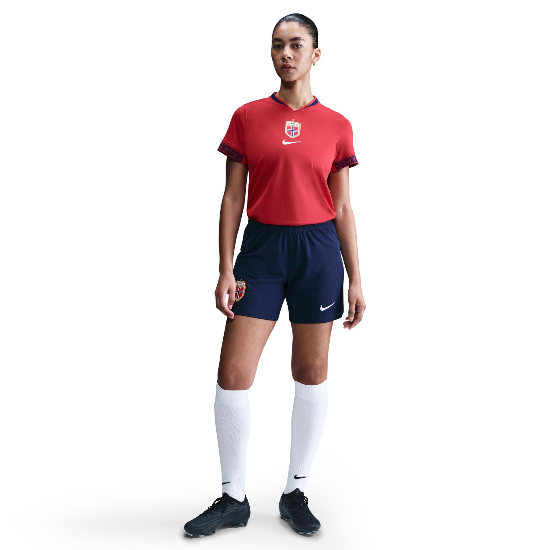 product/n/i/nike_fz9187-492-phsfm001.jpg