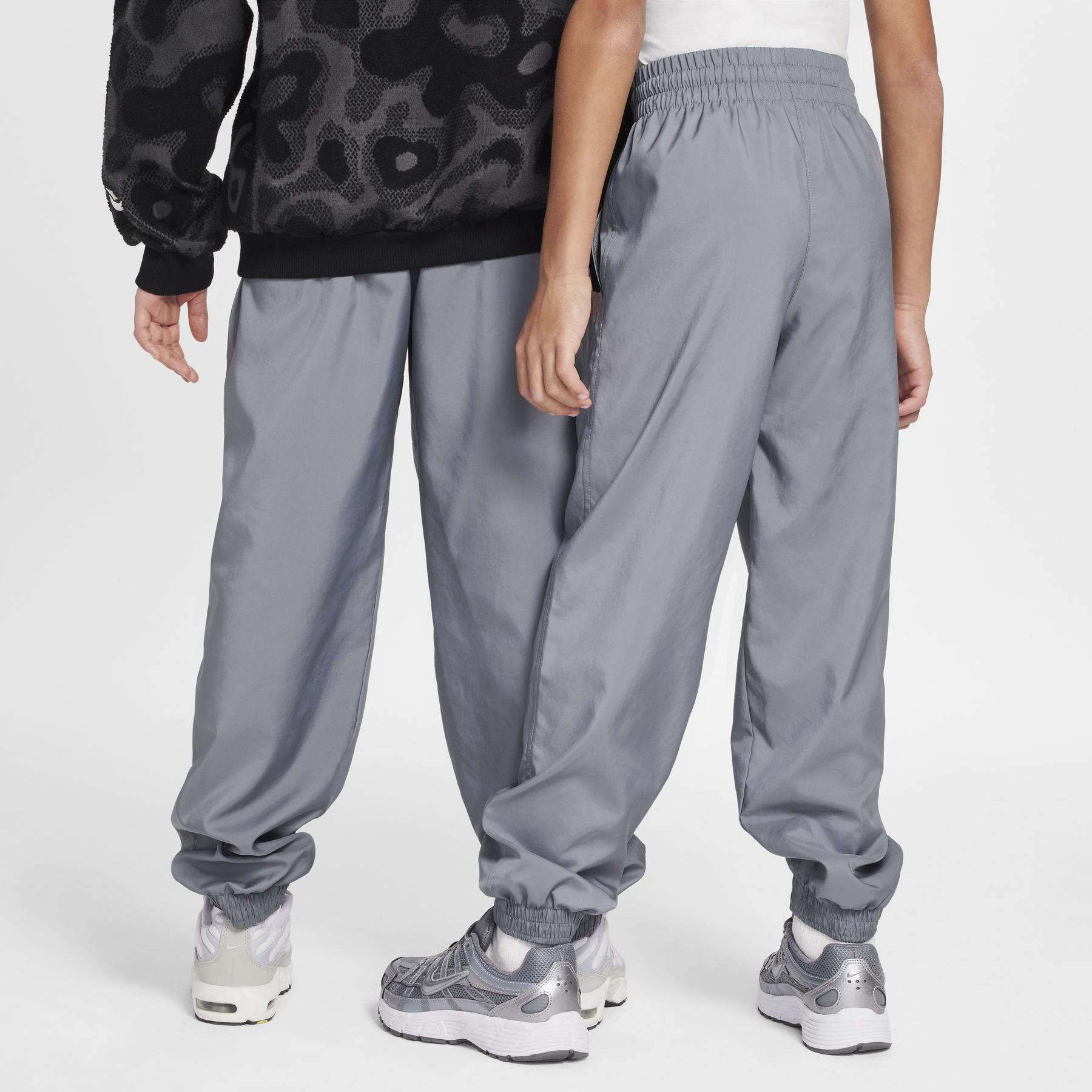 product/n/i/nike_hf8141-084_smoke-grey-white_5.jpg