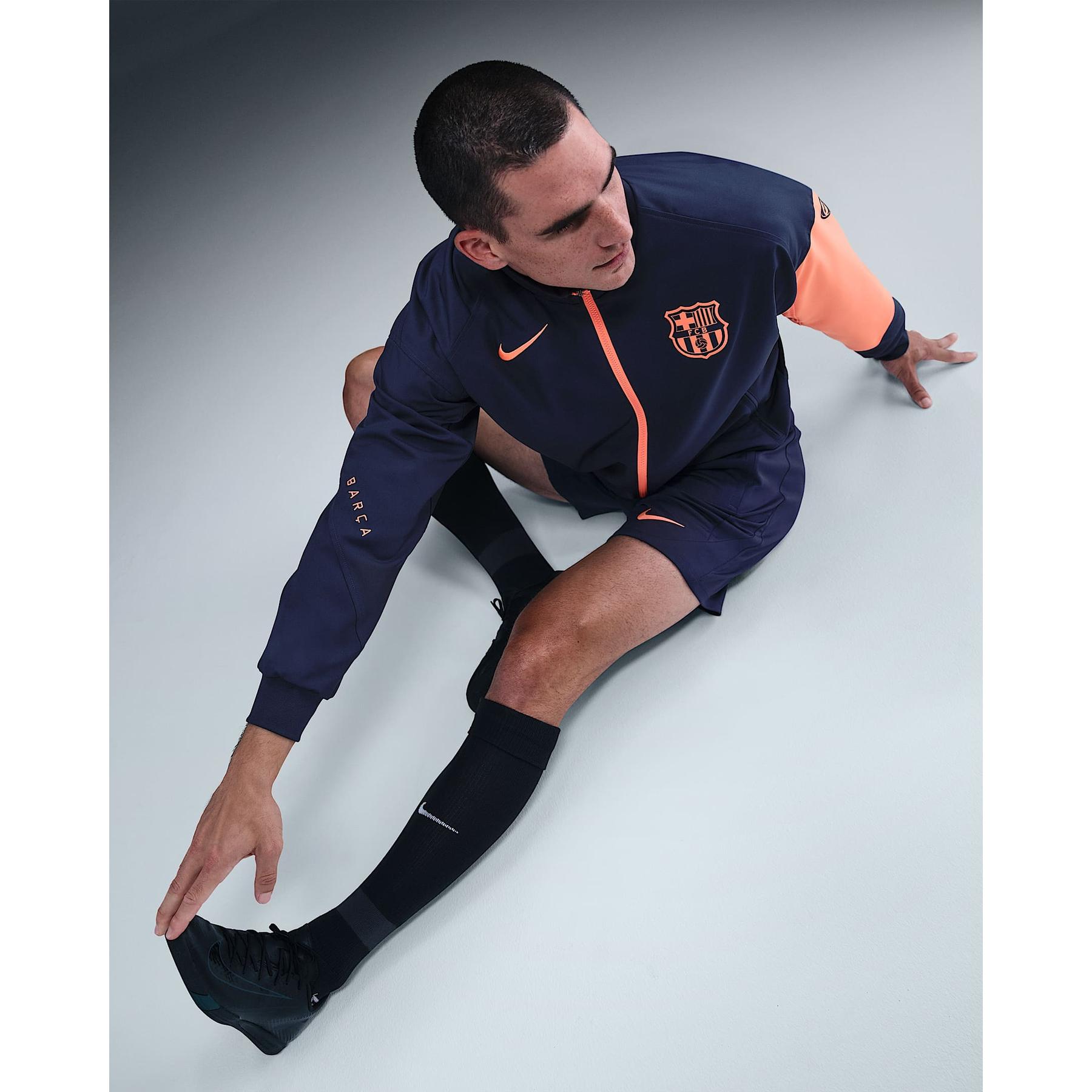 product/n/i/nike_hm3334-410_4.jpg