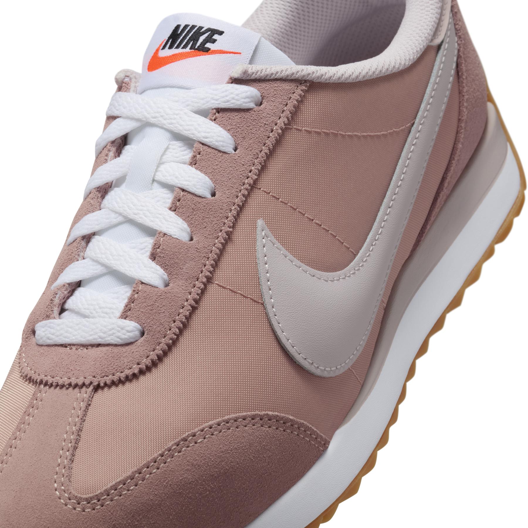 product/n/i/nike_hm4771-603_particle-pink-platinum-violet-white_10.jpg