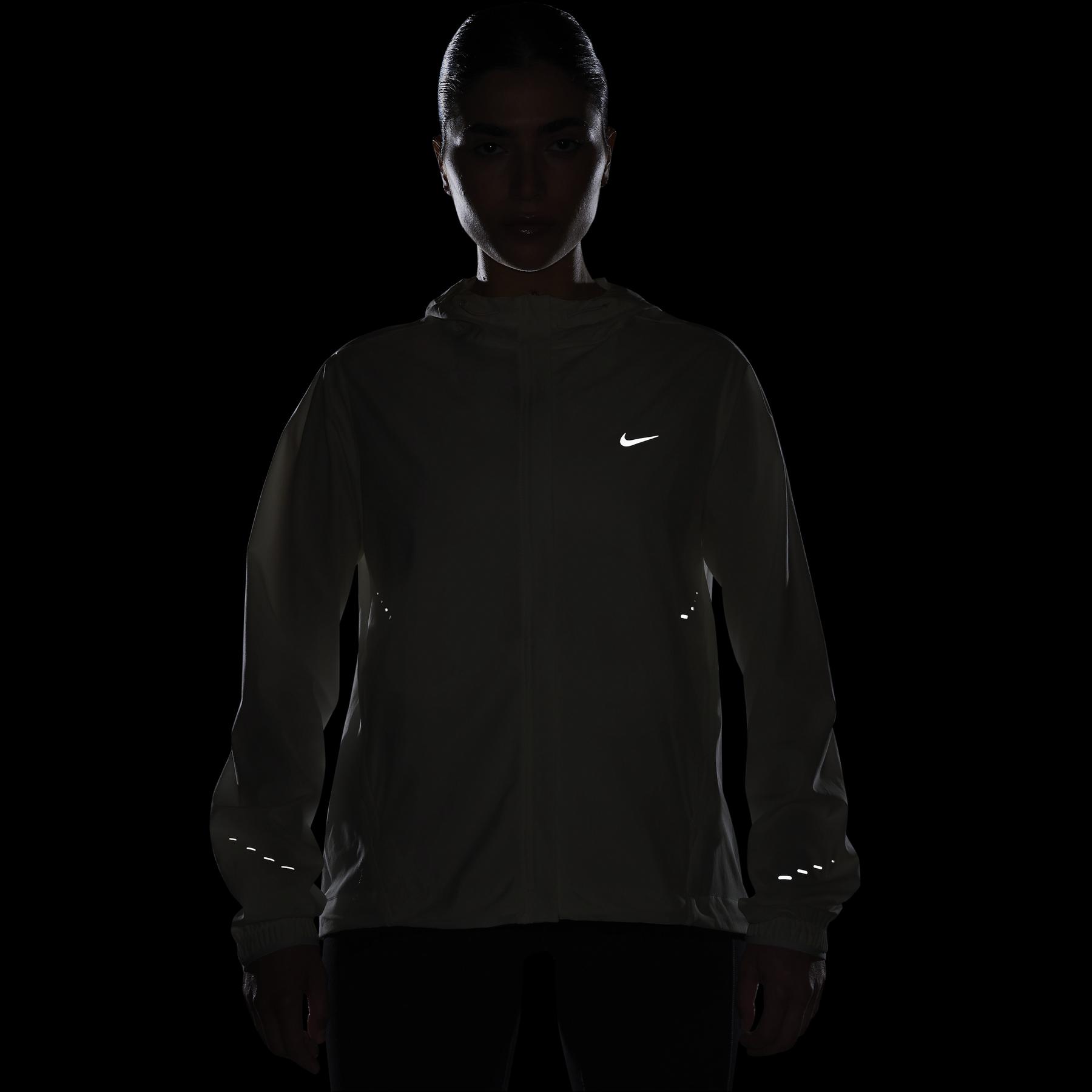 product/n/i/nike_hq0650-133_sail_3.jpg