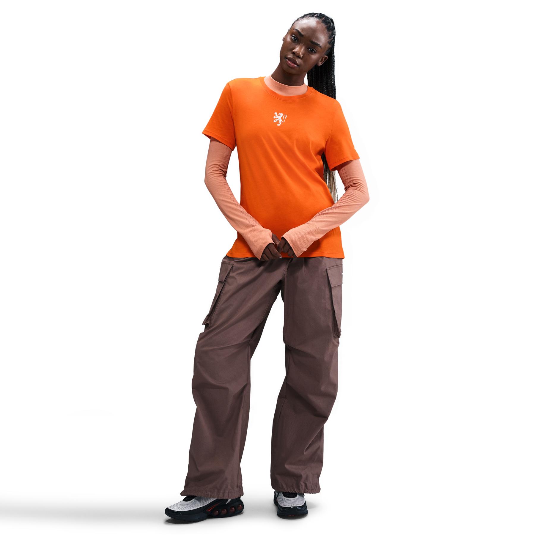 product/n/i/nike_hq8458-819-phsfm001.jpg