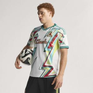 product/a/d/adidas_ji7327_15_apparel_photography_heromrktng_view_8.jpg