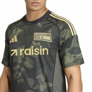 product/a/d/adidas_jl3370_8_apparel_on_model_detail_view_2_white.jpg