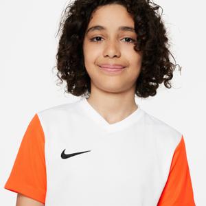 product/n/i/nike_bv6740-100-phsym001-nw121324.jpg