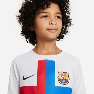 product/n/i/nike_dn2737-043-phsym001_new.jpg