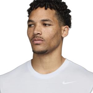 product/n/i/nike_fq3808-085_football-grey-pure-white_1.jpg