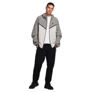 hm8241-010-jogging-trousers-nike-tech-black-black